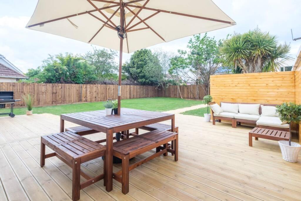 Gorgeous Luxury Chalet, New Forest & Coast & Hordle Exterior foto