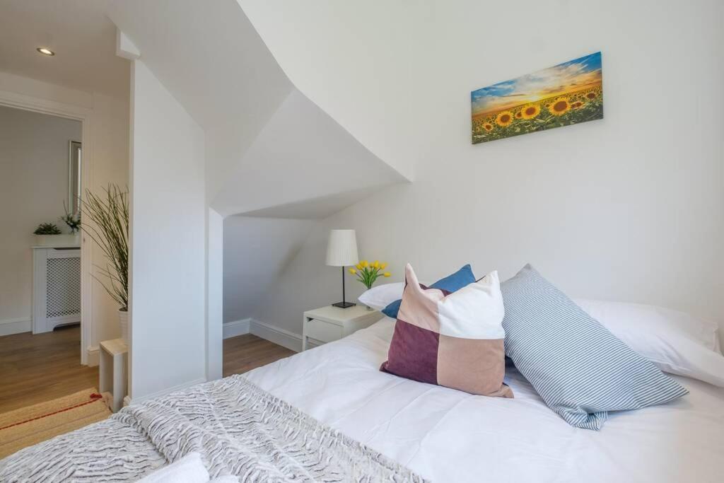 Gorgeous Luxury Chalet, New Forest & Coast & Hordle Exterior foto